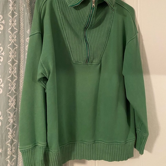 Aerie Women’s Down To Earth Quarter Zip in Green, Size small oversized - Picture 11 of 16